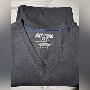 Kenneth Cole Reaction T Shirt, short sleeves.